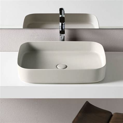 Enchant Your Guests with a Perfectly Magical Washbasin